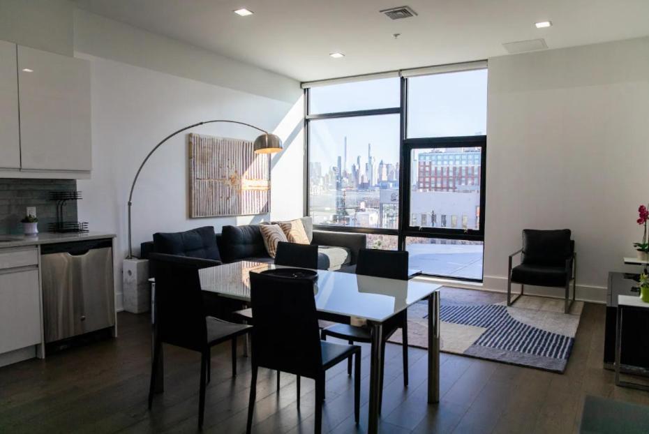 Dharma Home Suites Hoboken Exterior photo
