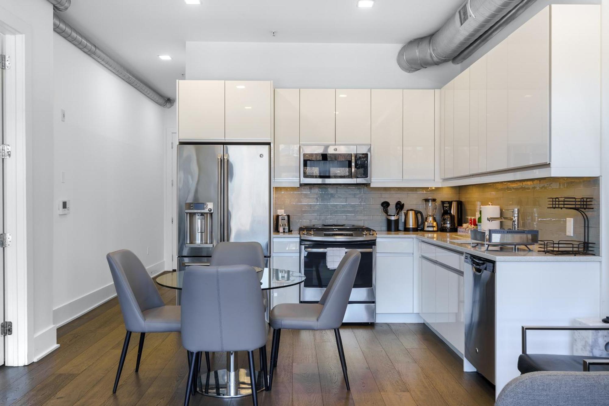 Dharma Home Suites Hoboken Exterior photo