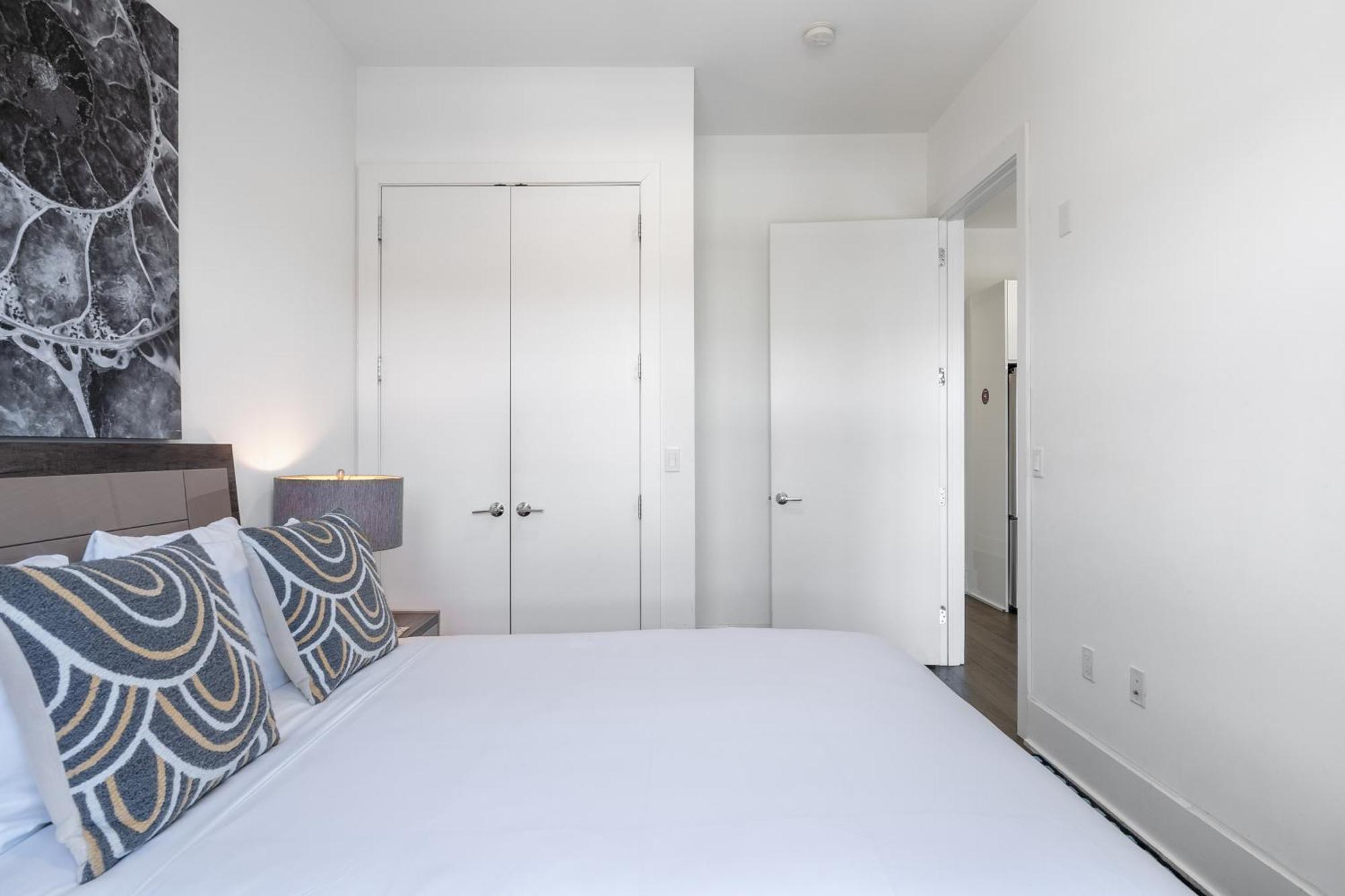Dharma Home Suites Hoboken Exterior photo