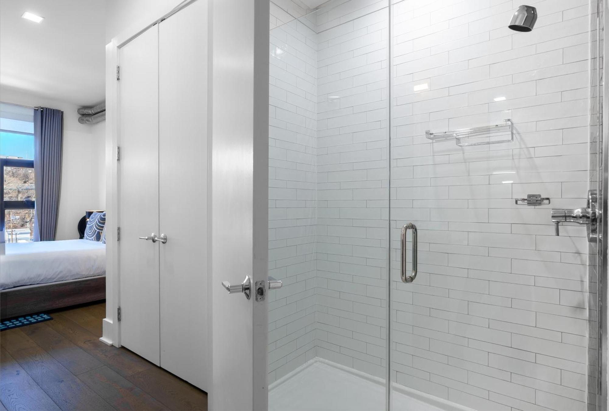 Dharma Home Suites Hoboken Exterior photo